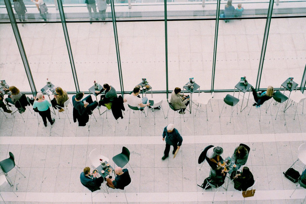 接触ポイントを広く持つ