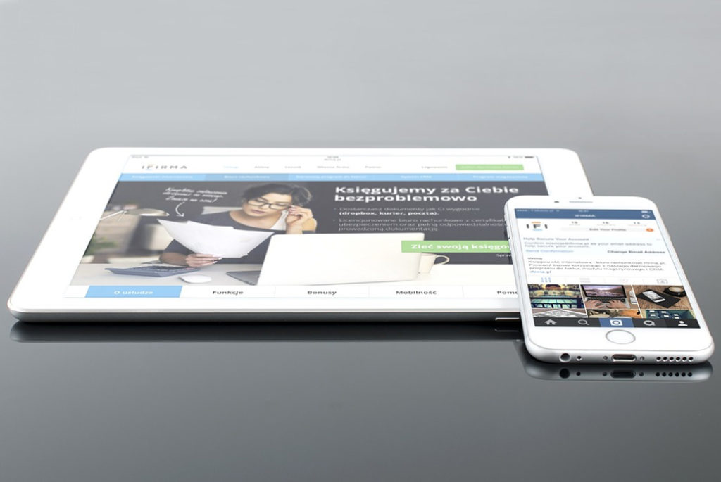 Webライターとのやり取りを効率化するツール